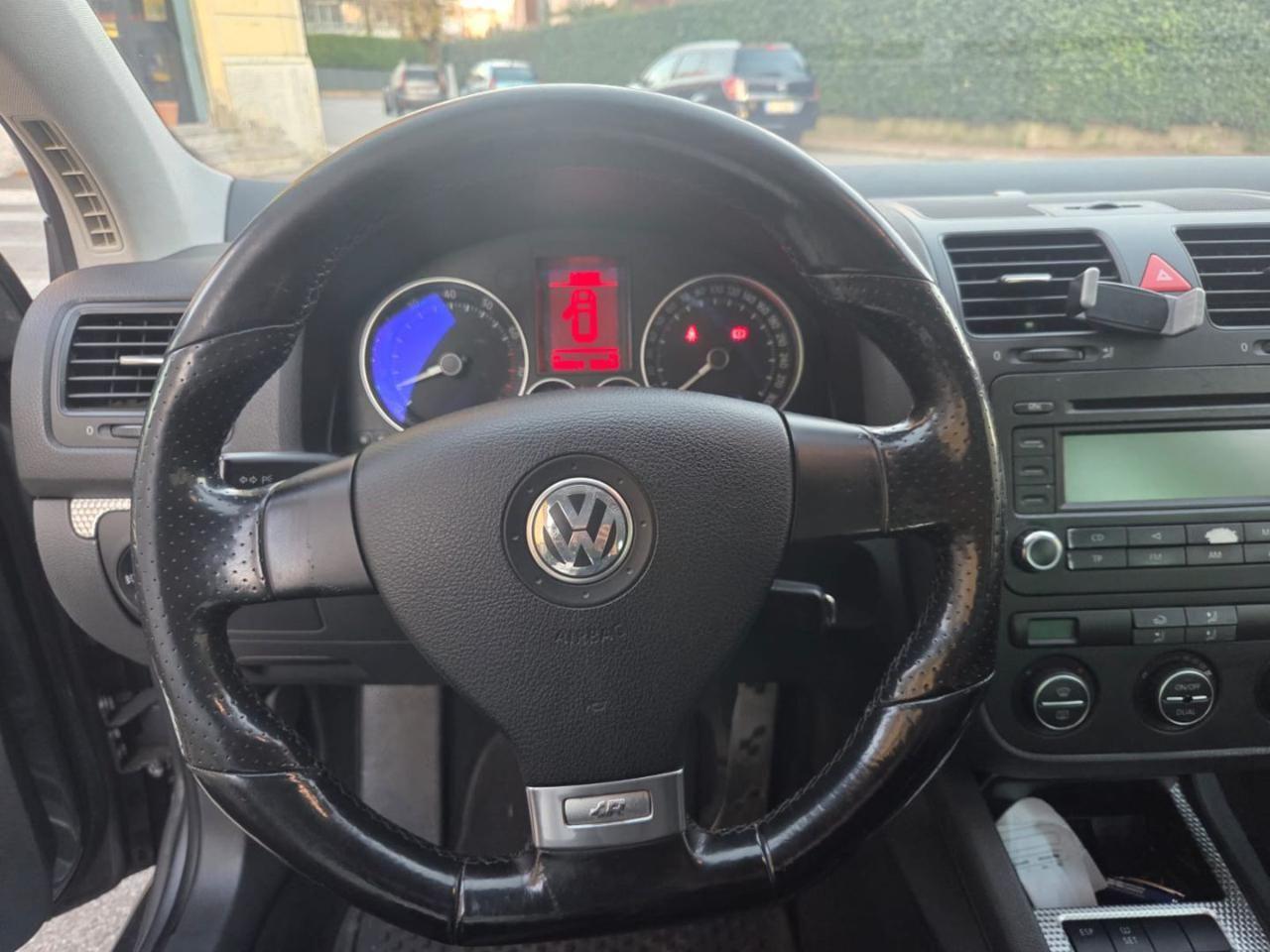 VOLKSWAGEN Golf 3.2 VR6 4mot. 5p. R32