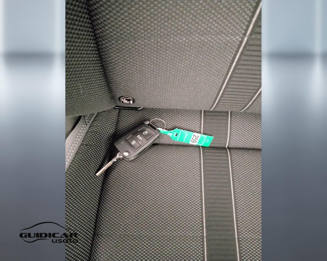 VOLKSWAGEN Polo VI 2022 - Polo 1.0 tsi Style 95cv