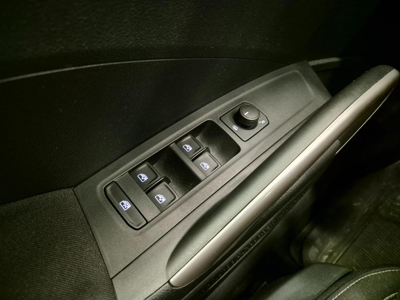 Skoda Fabia 1.0 tsi evo Style 110cv dsg - NEOPATENTATI - UNIPROPRIETARIO - Cruise/Lim - Carplay