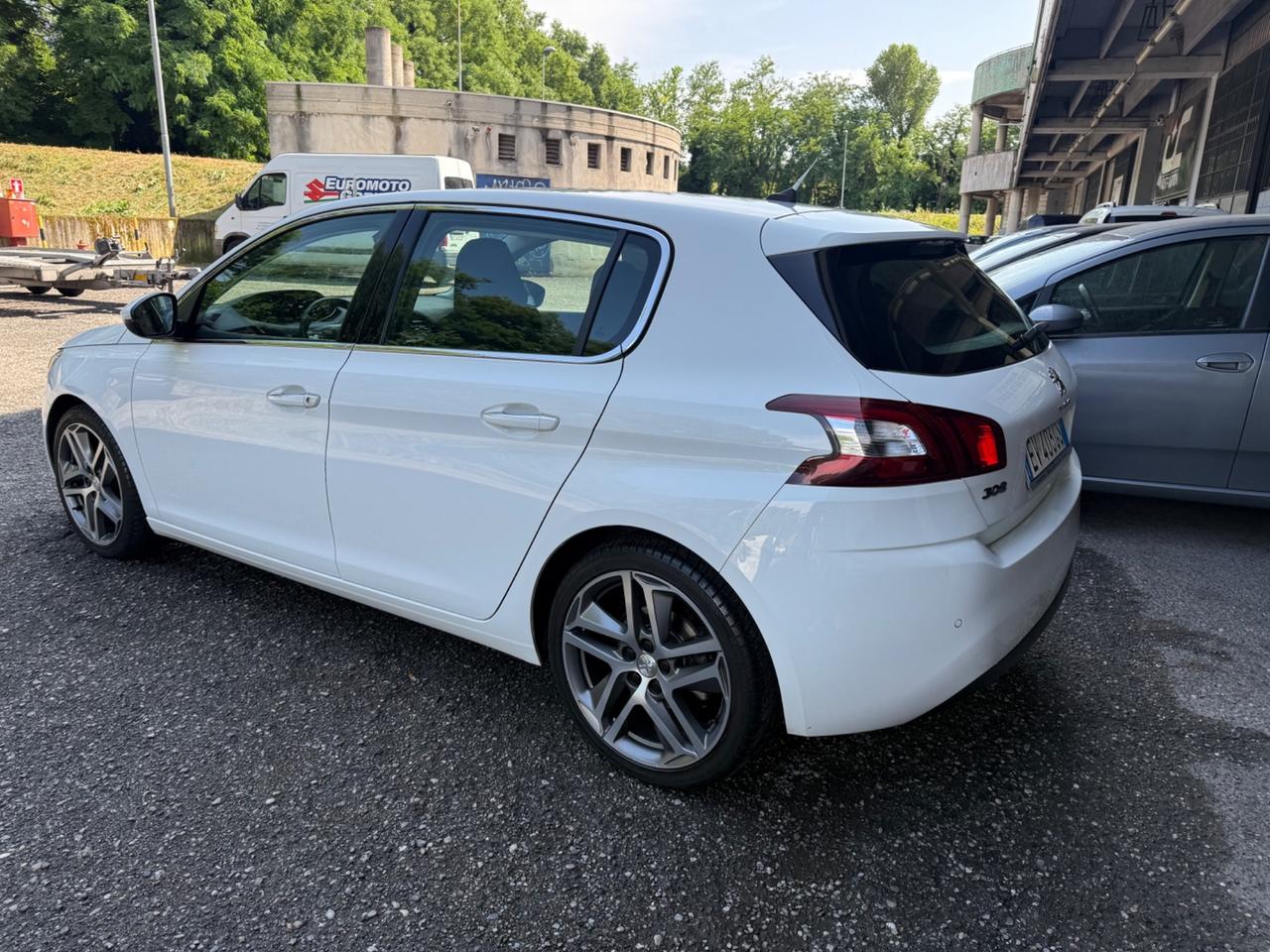 Peugeot 308 1.6 THP 125 CV Allure