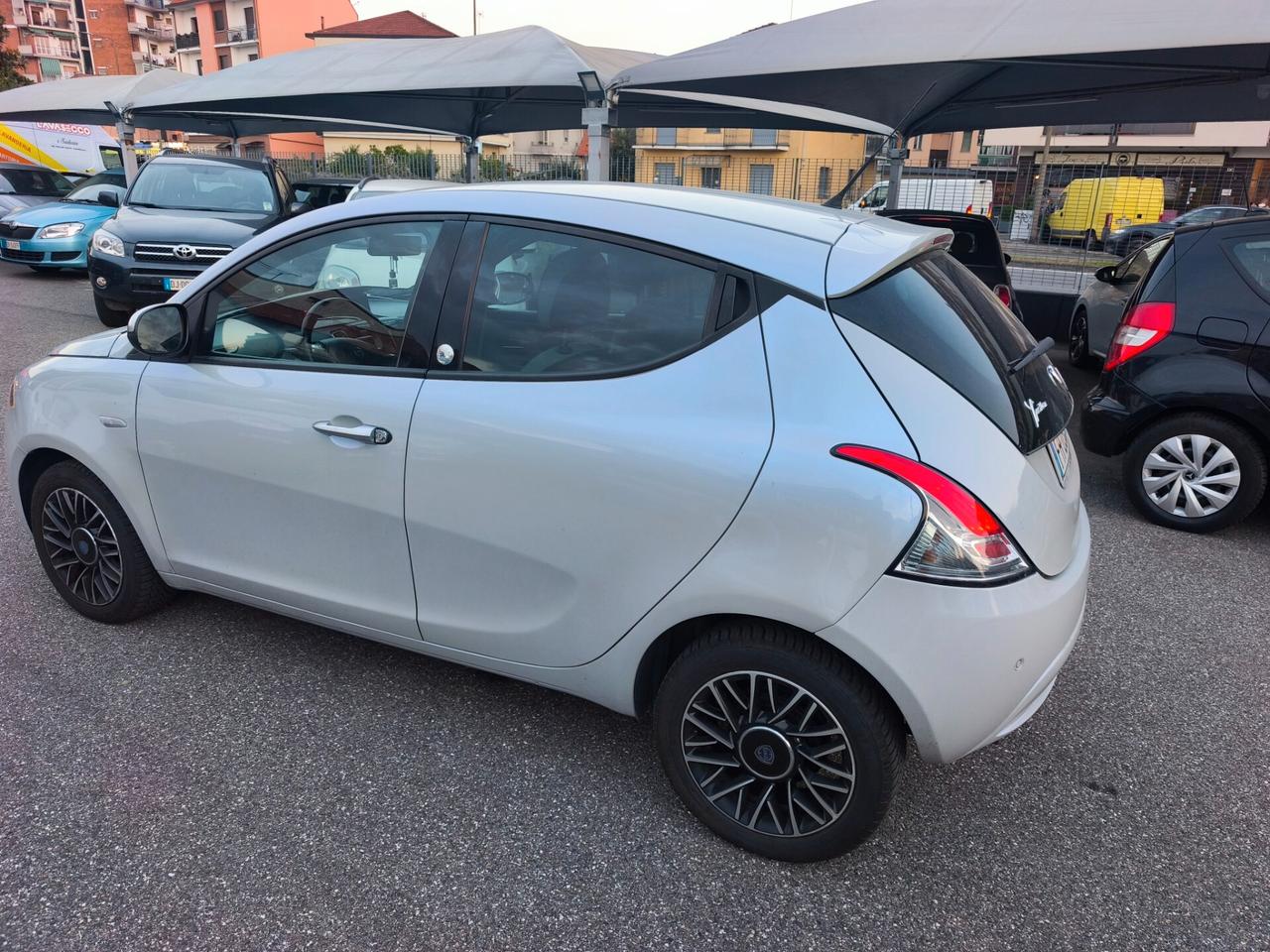 Lancia Ypsilon 1.2 69 CV 5 porte GPL Ecochic Unyca
