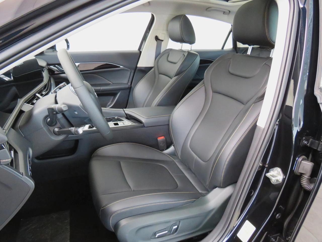 Bestune B70 Executive Liftback Sedan