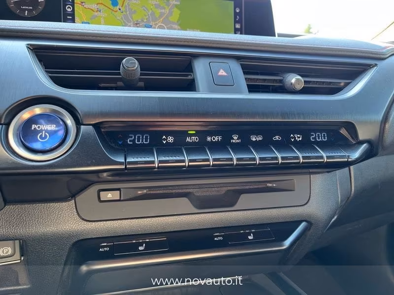 Lexus UX UX Hybrid 4WD F Sport
