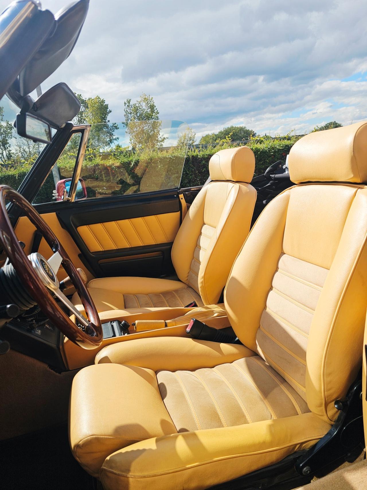 Alfa Romeo Spider 2.0i ITALIANA TARGA ORO ASI