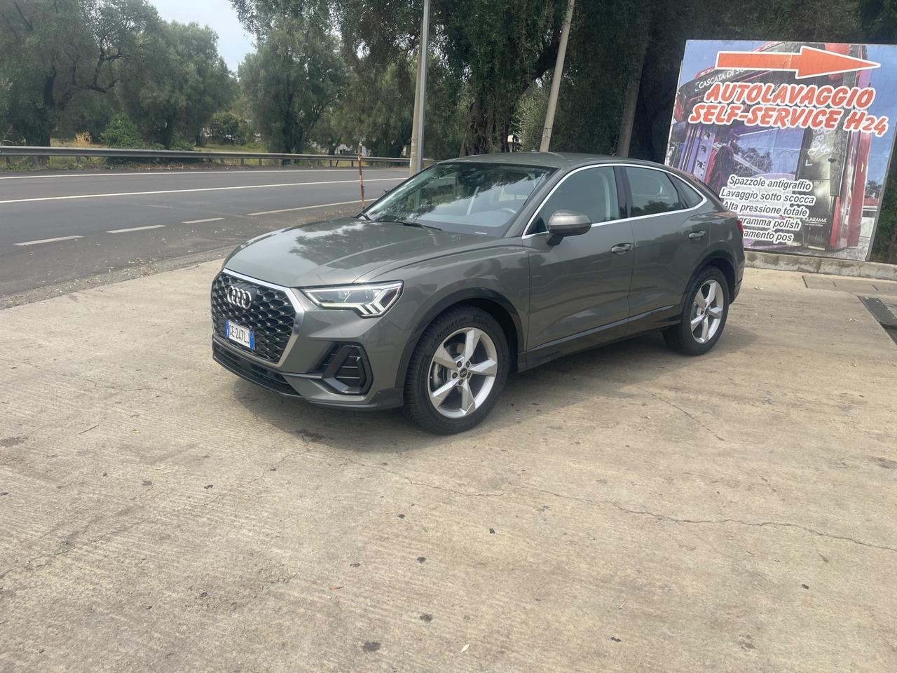 Audi Q3 35 TDI quattro S tronic Business Advanced