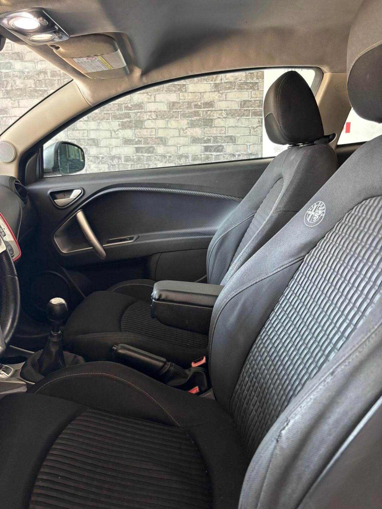 Alfa Romeo MiTo 1.3 JTDm 16V 90 CV Distinctive Sport Pack