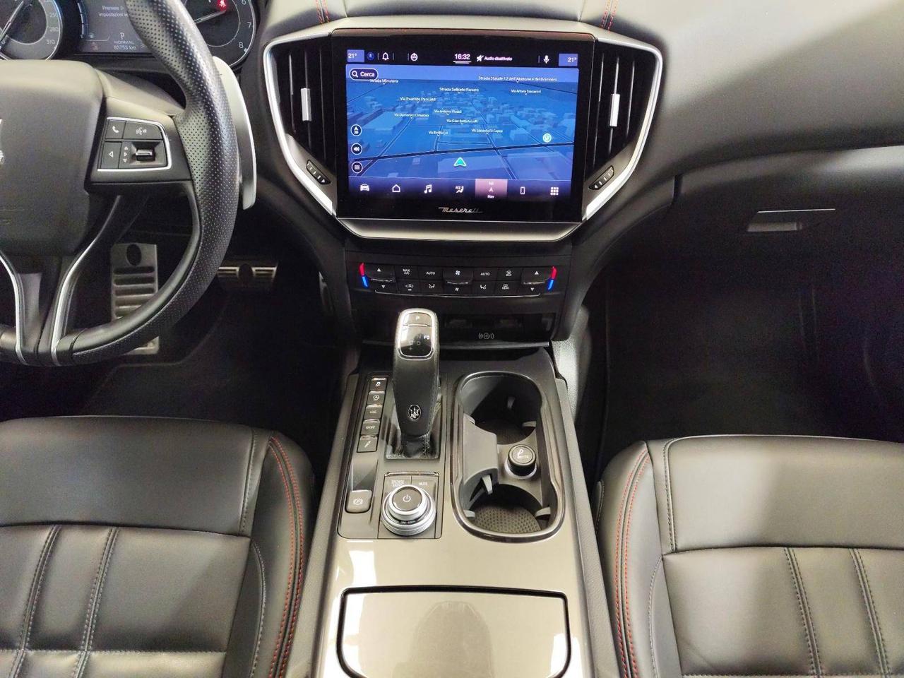 Maserati Ghibli Gransport 330cv