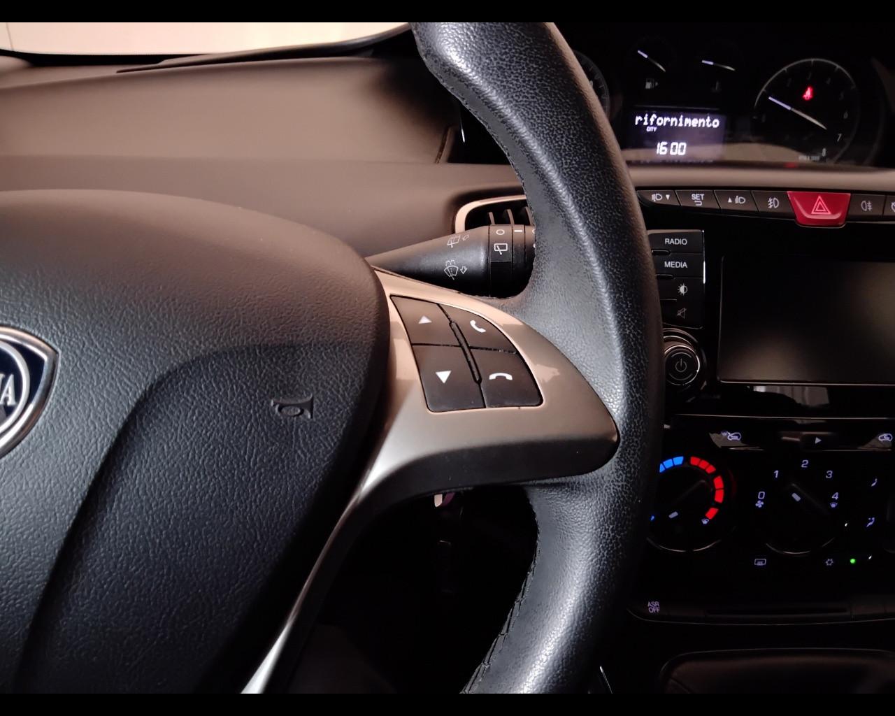 LANCIA Ypsilon III 2015 - Ypsilon 1.2 Gold s&s 69cv my19