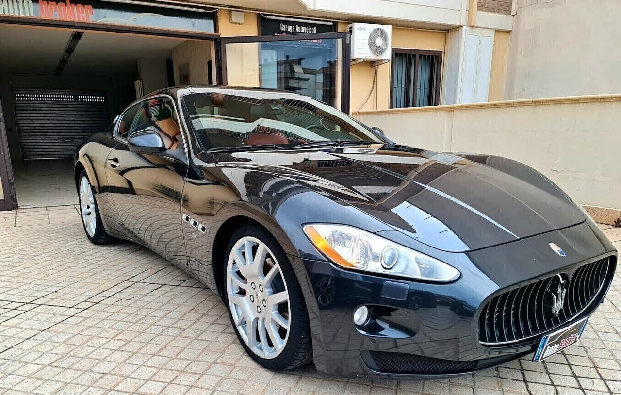 MASERATI GRANTURISMO 4.2 V8 405cv ANCHE NOLEGGIO