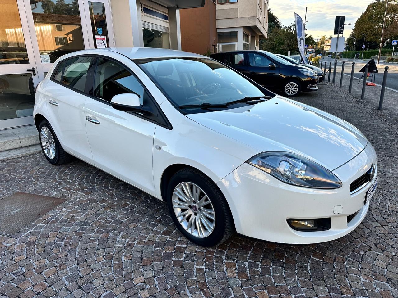 Fiat Bravo 1.4Bz 90Cv 5P Dynamic - Neopatentati