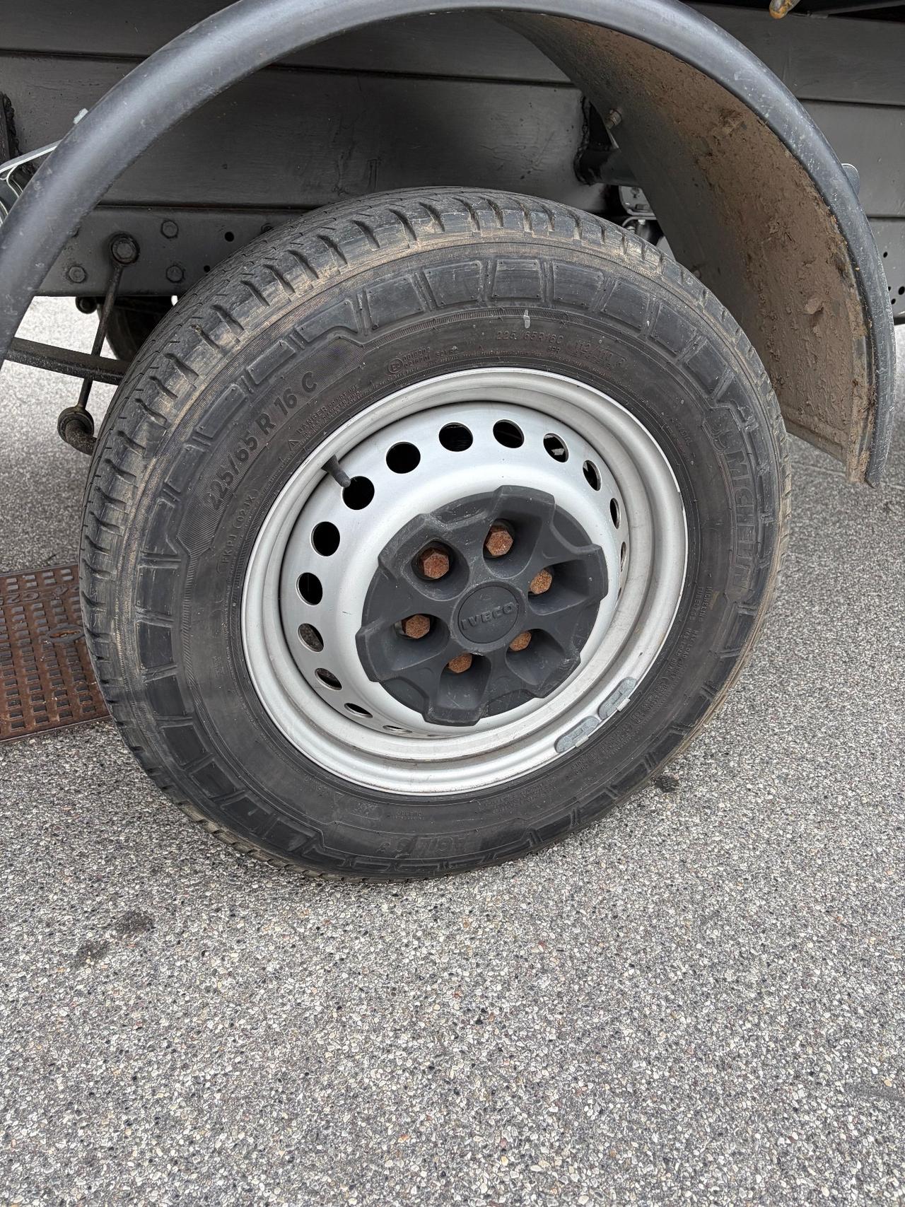 Iveco daily 35-130 ribaltabile