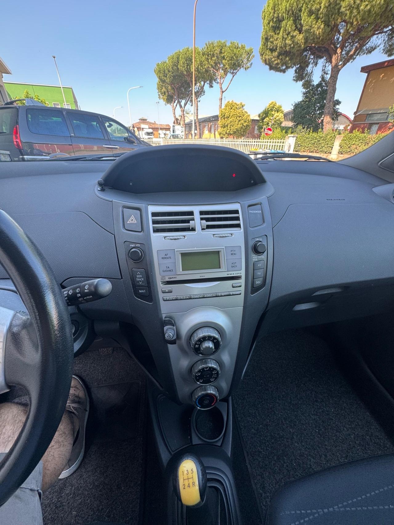 Toyota Yaris 1.0 5 porte Sol