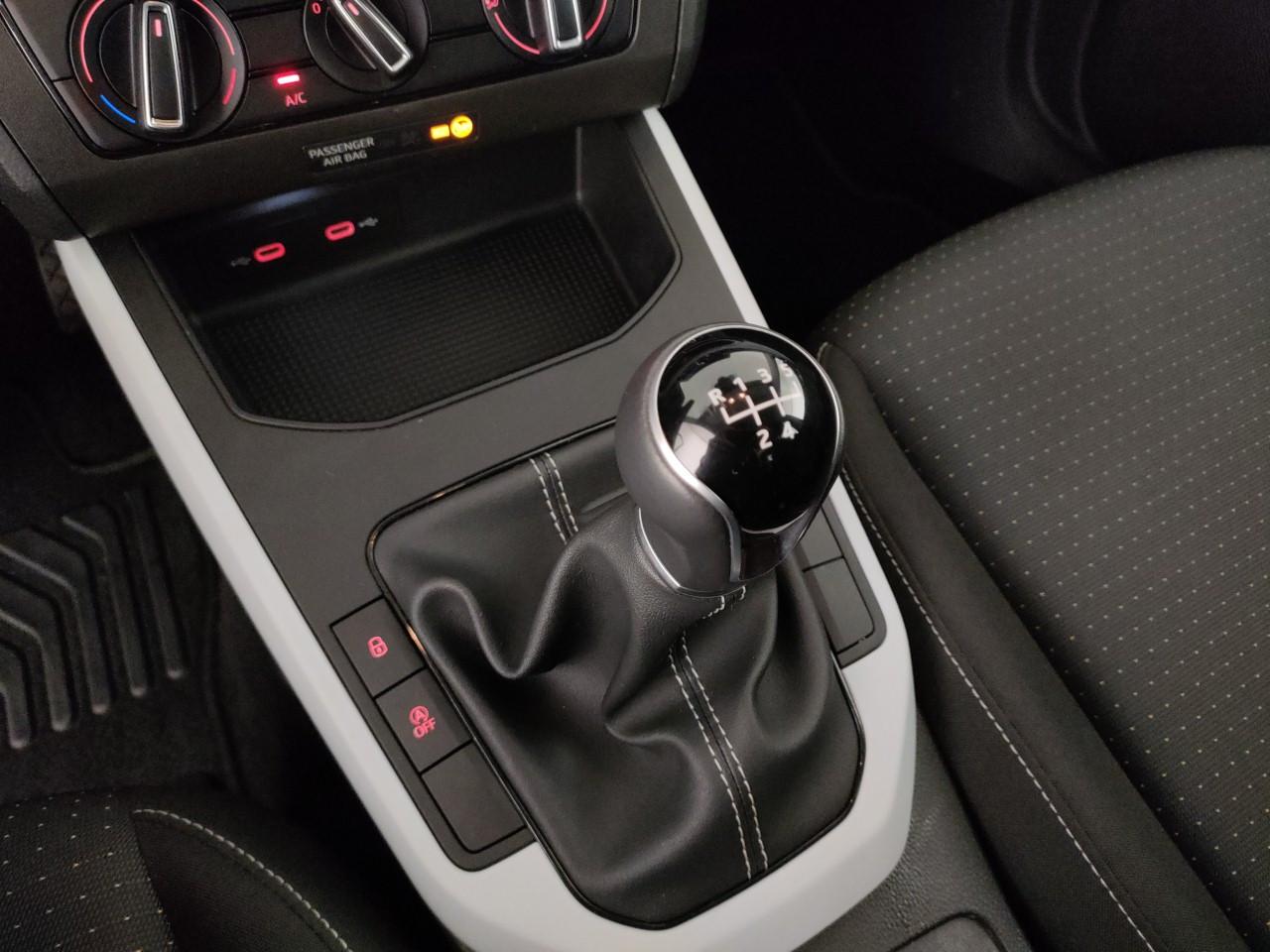 SEAT Arona 1.0 ecotsi Black Edition 95cv