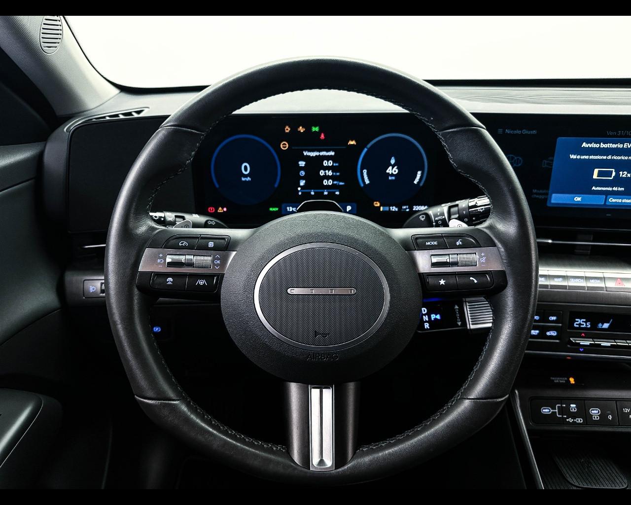 HYUNDAI Kona 2ªs. (2023-->) - Kona EV 64.8 KWh Exclusive