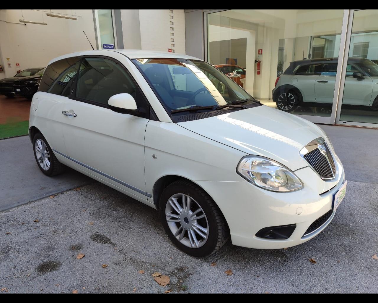 LANCIA Ypsilon 2ª serie - Ypsilon 1.3 MJT 75 CV Platino