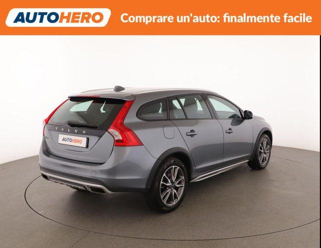 VOLVO V60 Cross Country D3 Momentum
