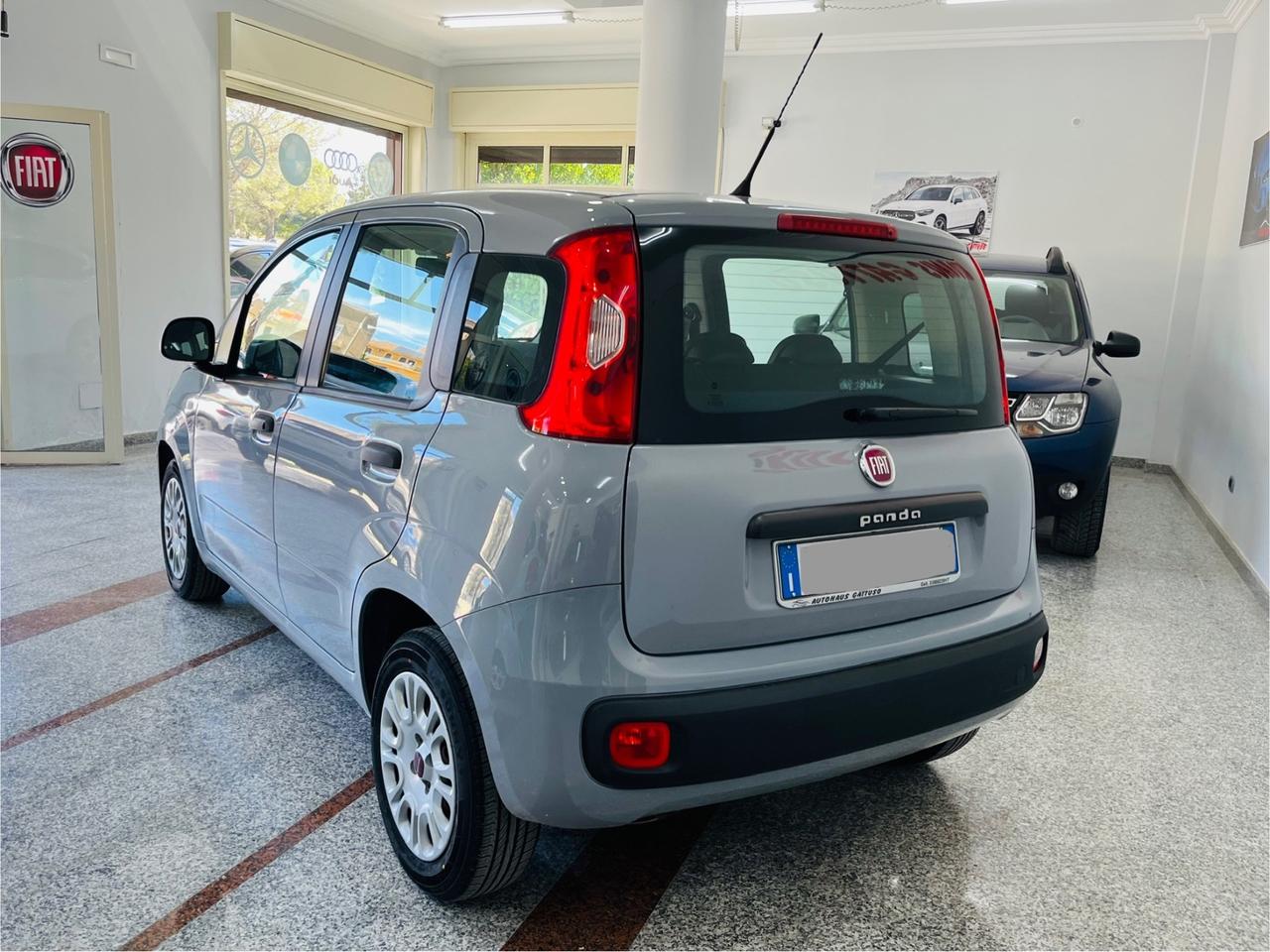 Fiat Panda 1.2 benzina 69cv anno 2018 italiana