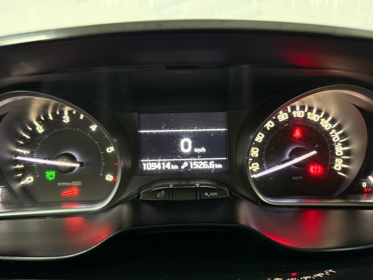 Peugeot 208 1.5 BlueHDi 100cv 5P Allure