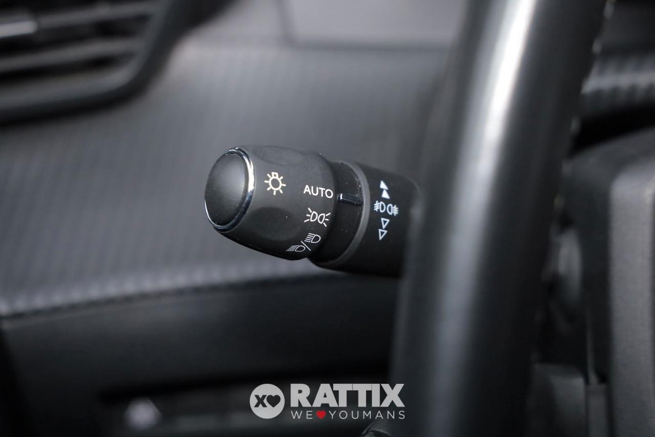 Peugeot e-2008 motore elettrico 100KW GT