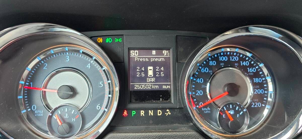 Lancia Voyager 2.8L Platinum 178cv auto *motore nuovo gar full*