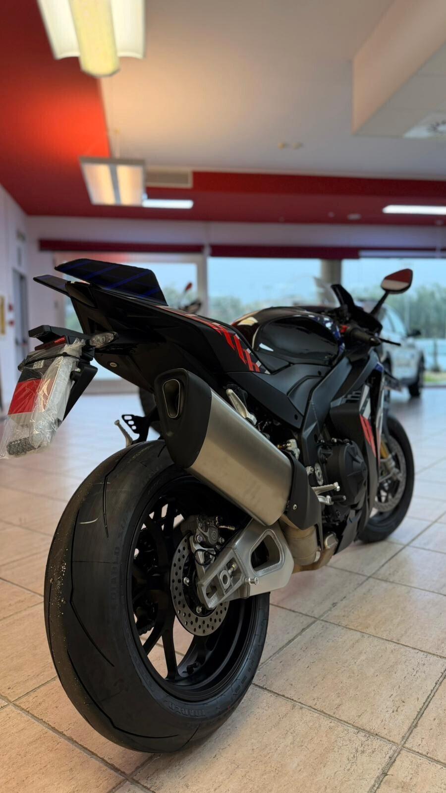 APRILIA RSV4 FACTORY 1100 – 220 CV – MY26 – NUOVA