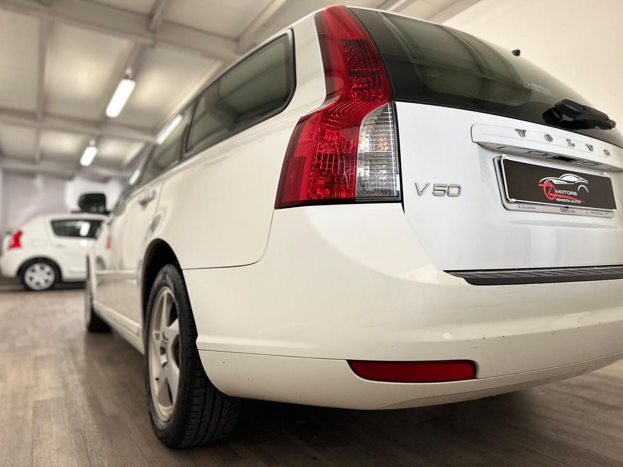 Volvo V50 D4 Momentum