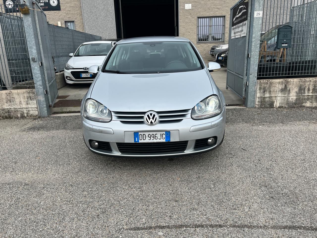Volkswagen Golf 1.9 TDI DPF 5p. Sportline