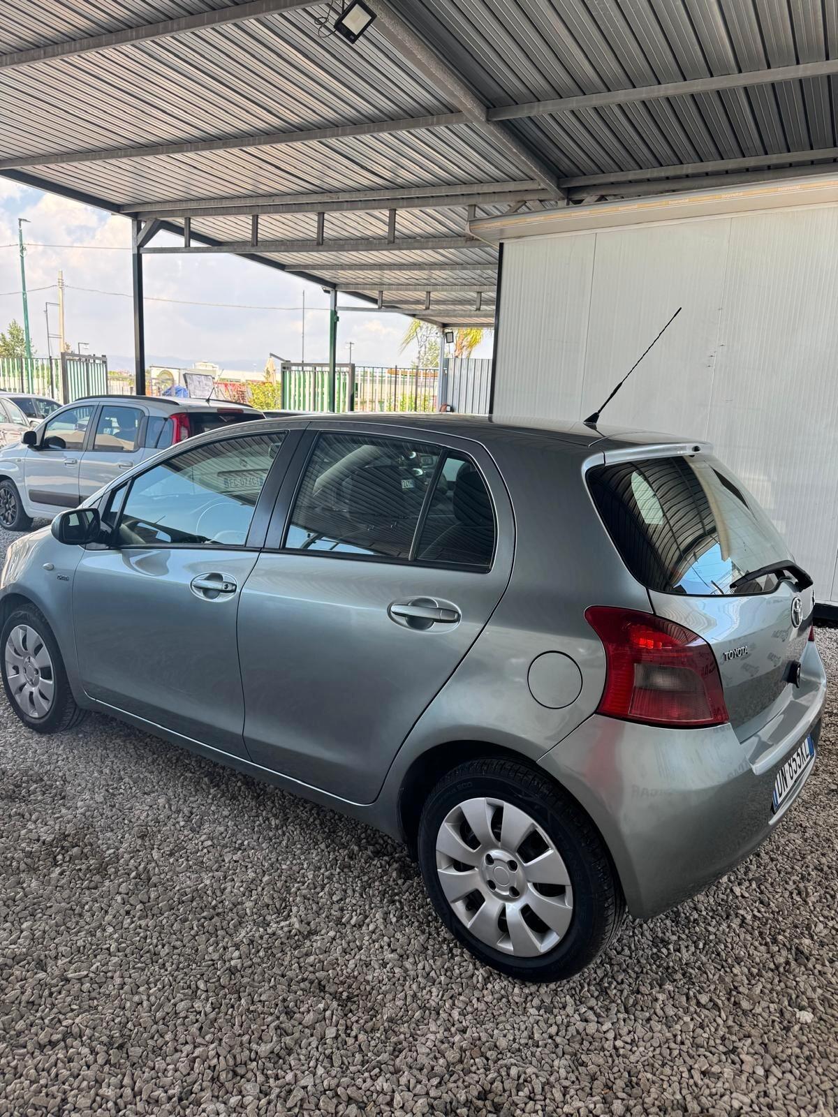 Toyota Yaris 1.4 D-4D 5 porte M-MT Navi
