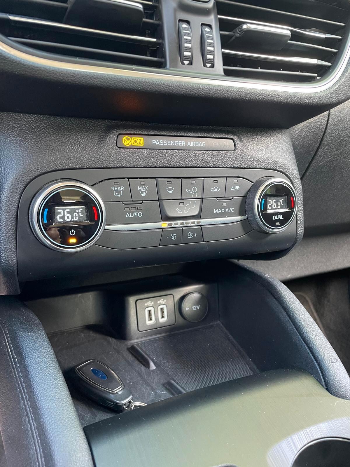 Ford Kuga 1.5 EcoBlue 120 CV aut. 2WD Titanium Business