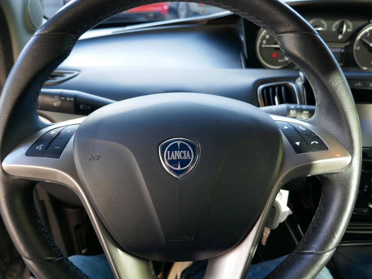 LANCIA YPSILON 1.0 FireFly S&S Hybrid Ecochic Gold KM 51.000