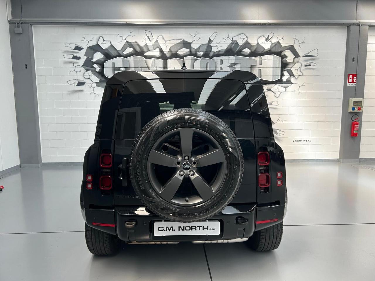 Land Rover Defender 110 3.0D I6 200 CV AWD Auto X-Dynamic SE