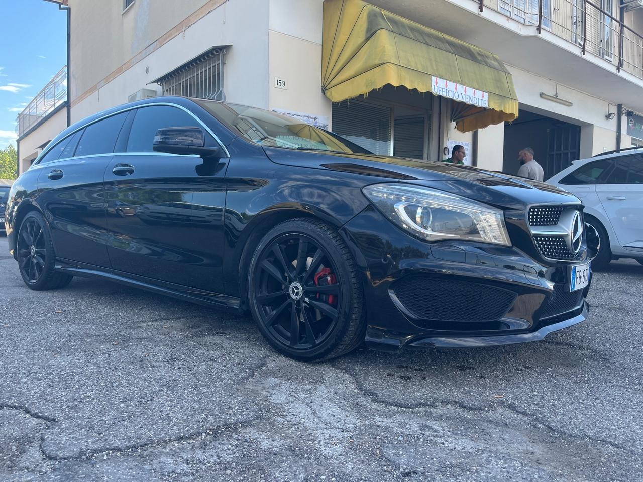 Mercedes-benz CLA 200 d 4Matic Automatic Premium Dark Night