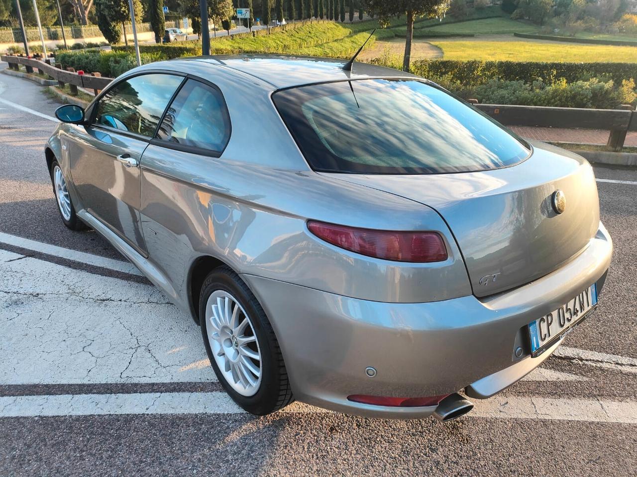 Alfa Romeo GT 1.9 MJT 16V Distinctive