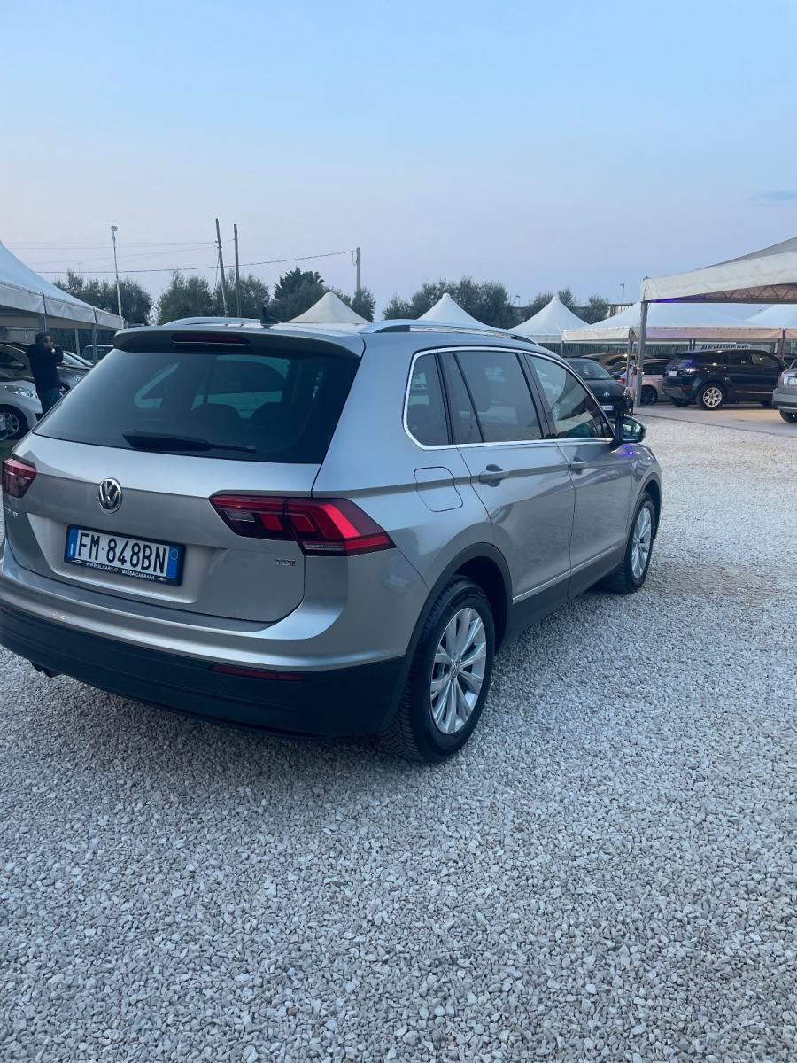 VOLKSWAGEN - Tiguan - 1.6 TDI Style BMT
