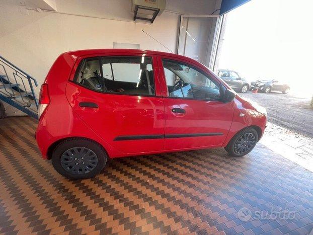 HYUNDAI i10 1 serie i10 1.1 12V Active