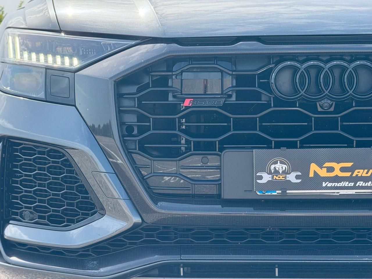 Audi Q8 RS TFSI V8 quattro tiptronic