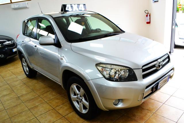 Toyota RAV4 2.2 D-4D 4WD 177CV 4x4 Luxury 2006