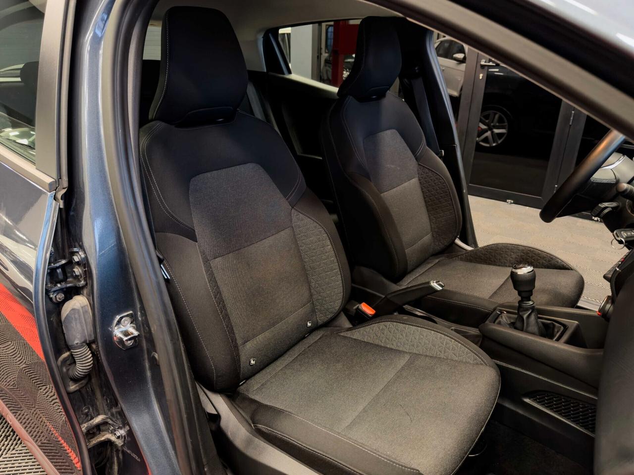 Renault Clio TCe 90 cv Business