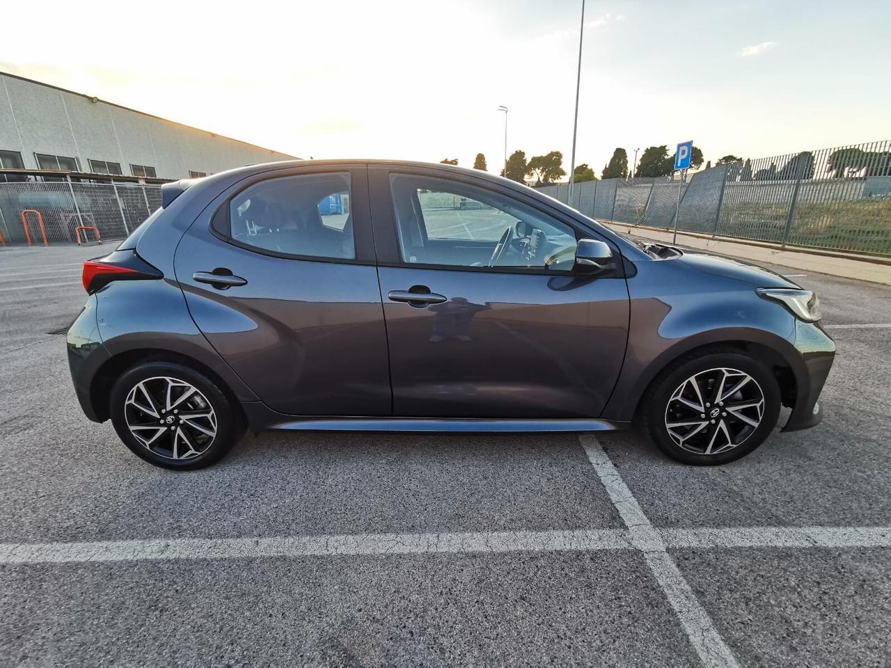 Toyota Yaris 1.5 Hybrid 5 porte Trend - 2024