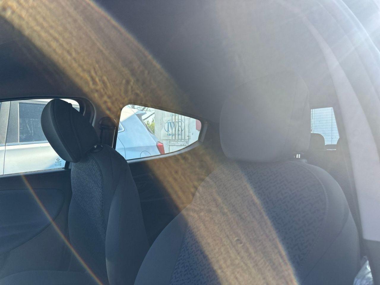 LANCIA Ypsilon III 2021 - Ypsilon 1.0 firefly hybrid Silver s&s 70cv