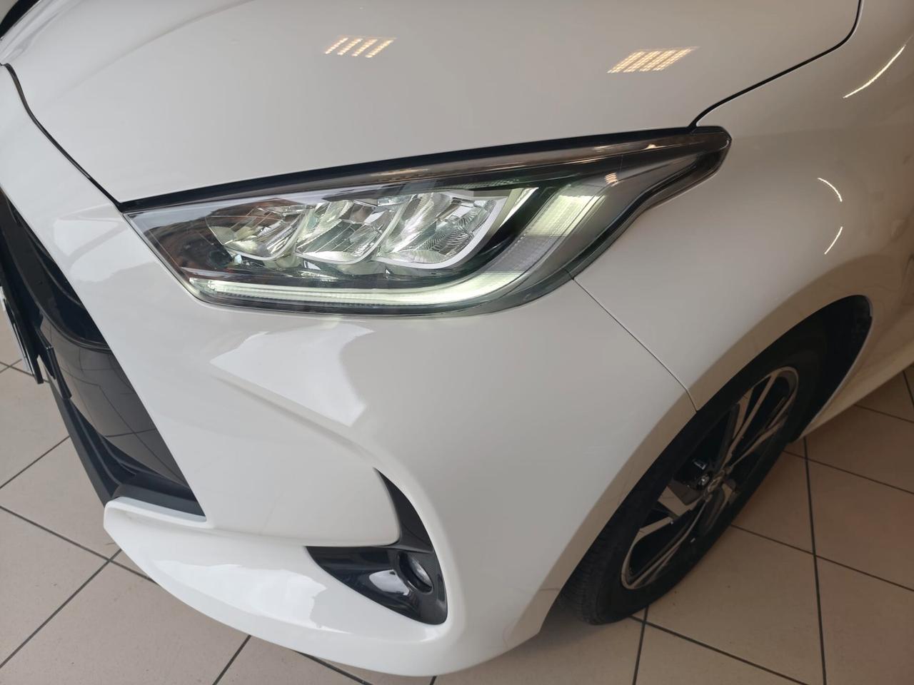 Toyota Yaris 1.5 Hybrid 5 porte Trend