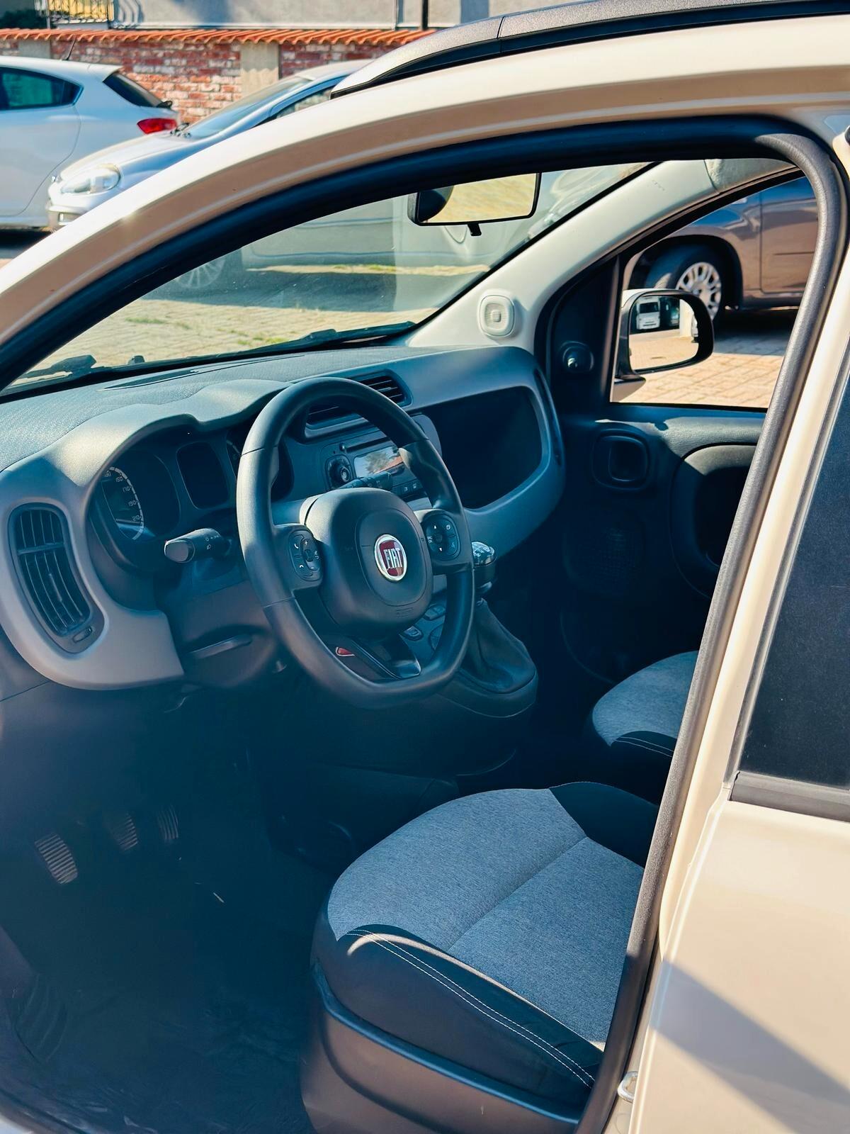 Fiat Panda CROSS 4X2 1.2GPL