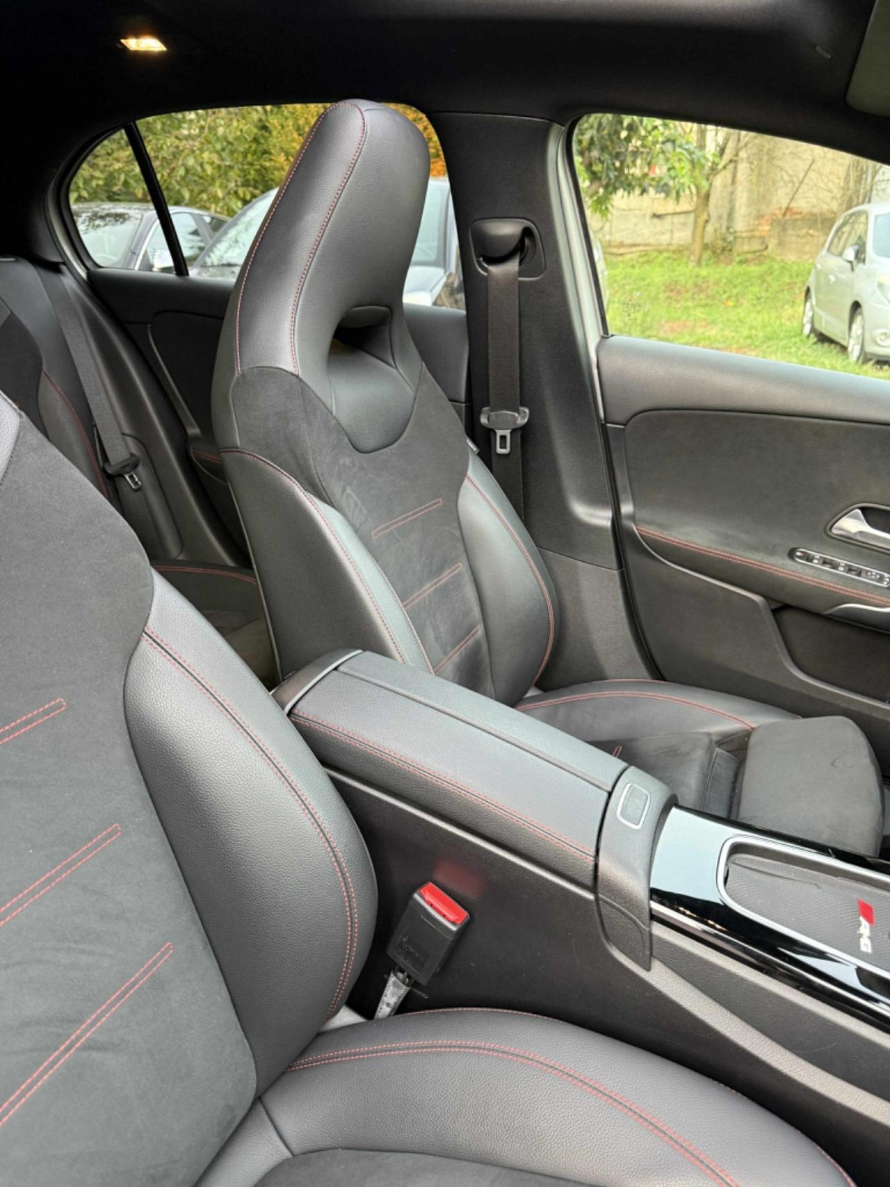 Mercedes-benz A200d AMG PREMIUM PLUS KMCERT GARANZ