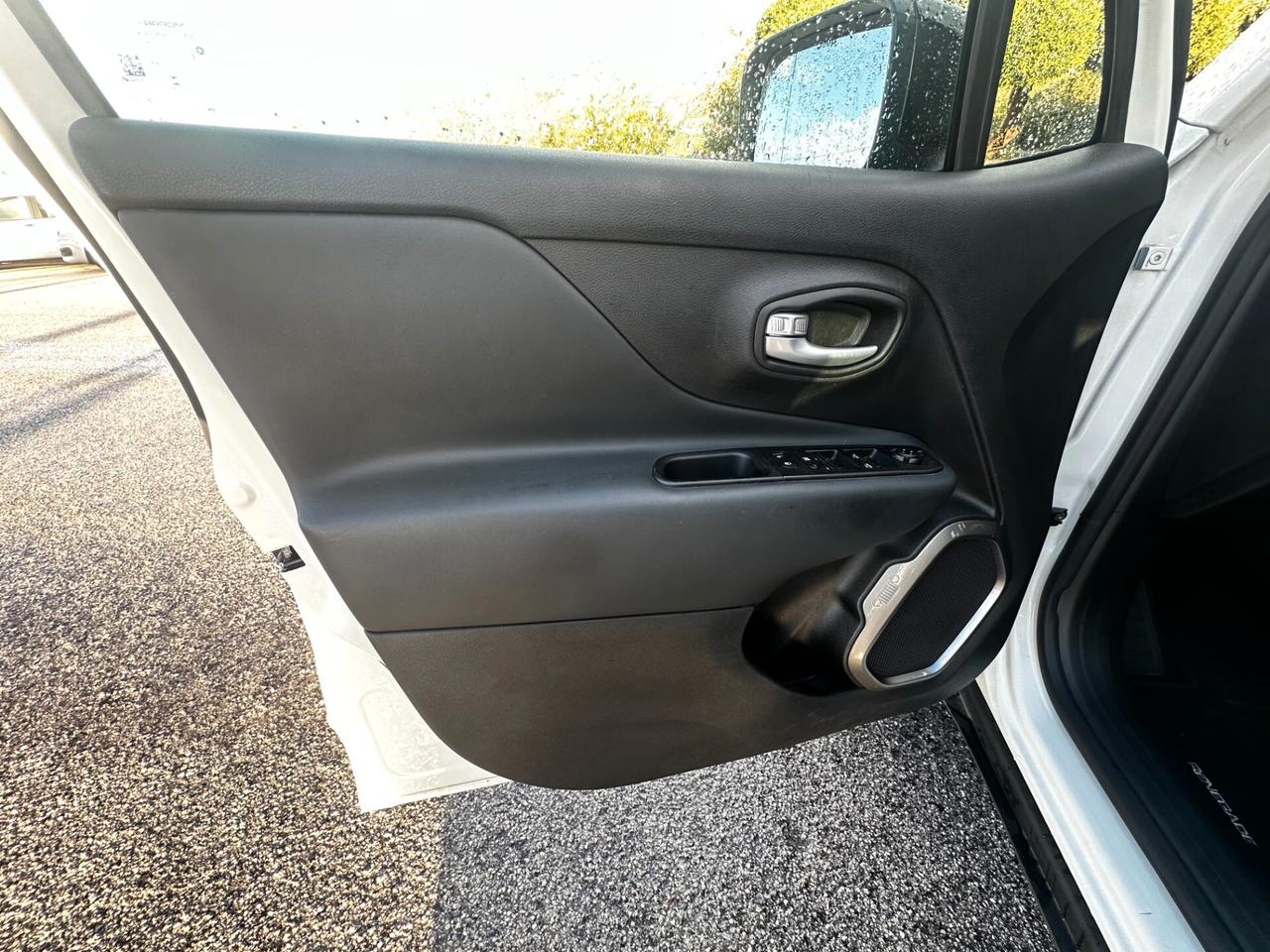 Jeep Renegade 1.5 Turbo T4 MHEV Limited