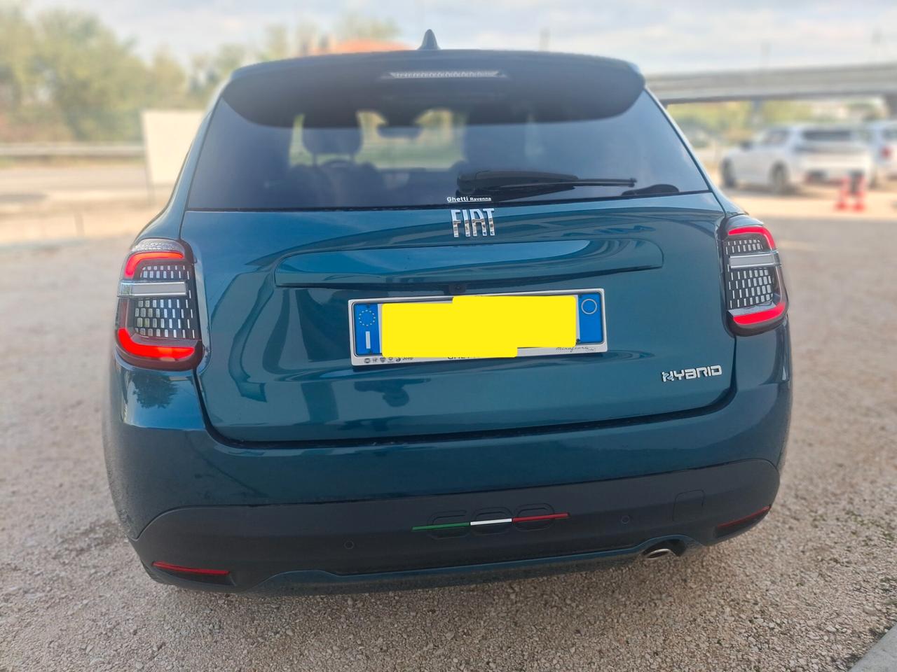 Fiat 600 Hybrid, La Prima