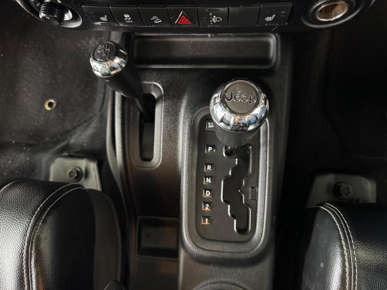 Jeep Wrangler 3.6 V6 Benz/gpl Sahara Auto