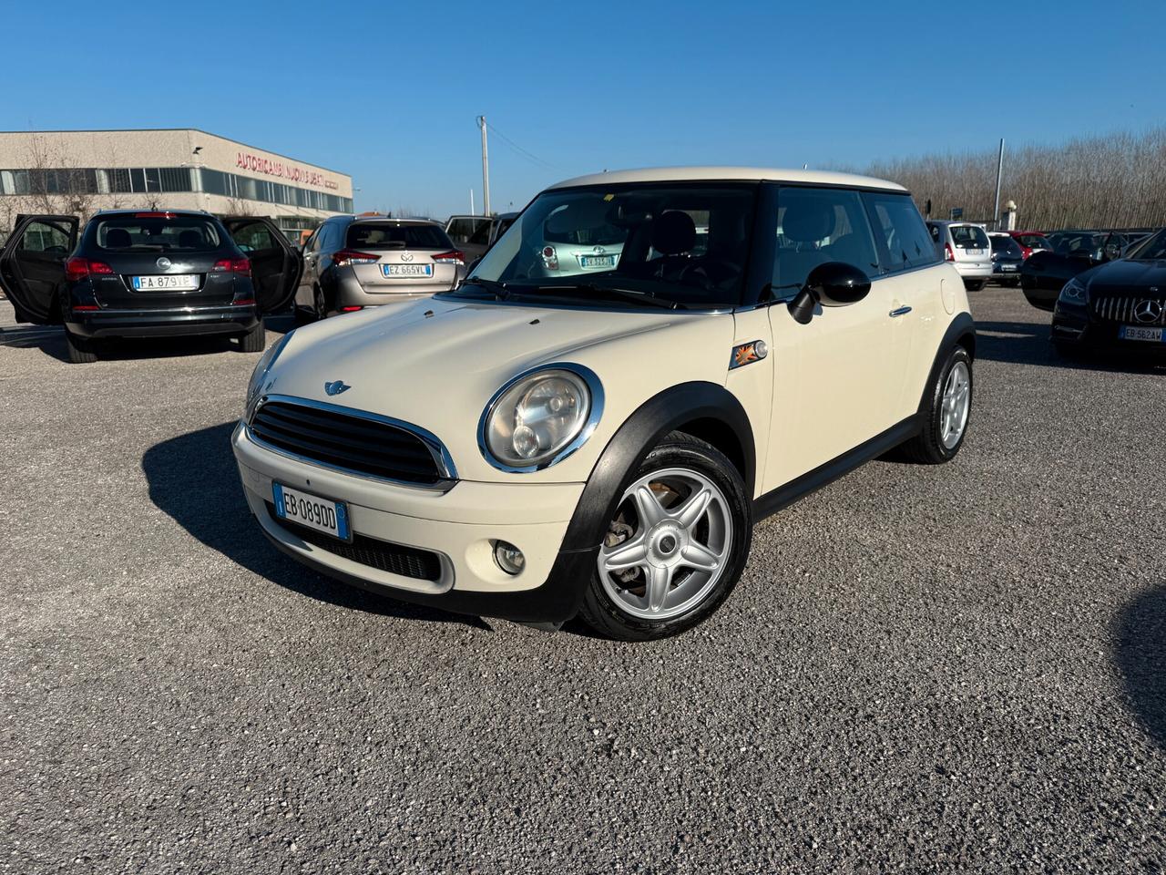 Mini 1.6 16V One (55kW)