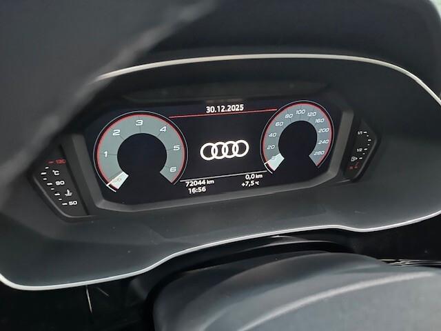 Audi Q3 35 TDI S tronic Business