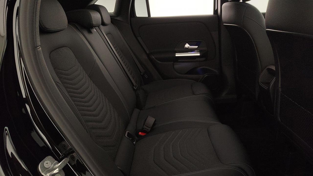 Mercedes-Benz GLA 200 d automatic