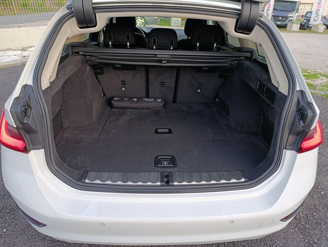 BMW Serie 3 Touring 318d mhev 48V PREZZO REALE